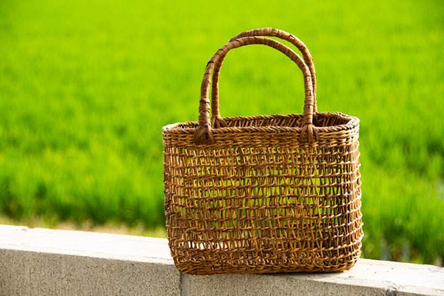 あけびのかごバッグは夏の定番アイテム！ | 岡山の民芸の器と雑貨店