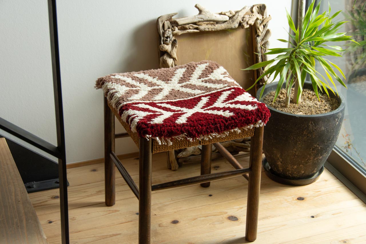 ノッティング織 椅子敷き入荷のお知らせ |岡山の民芸の器と雑貨 FRANK