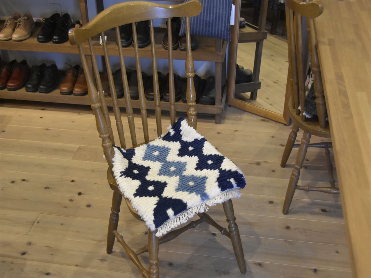 ノッティング織椅子敷き | 岡山の器と雑貨のお店 FRANK暮らしの道具